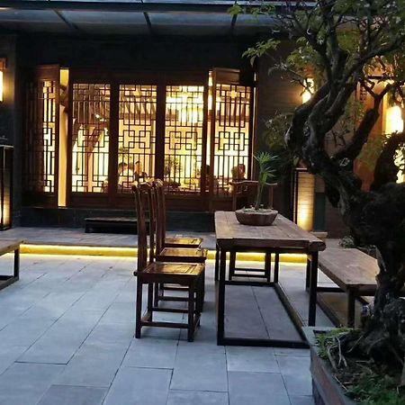 Zhuangse Chengdu Youth Hostel 外观 照片