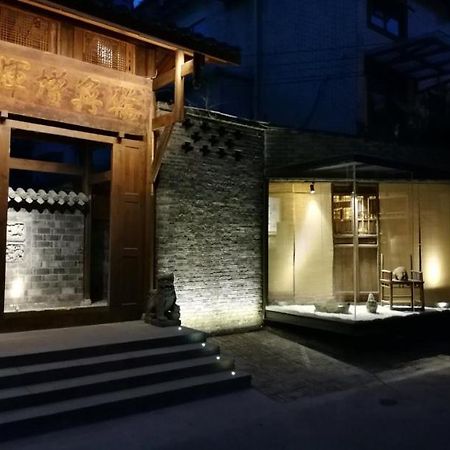 Zhuangse Chengdu Youth Hostel 外观 照片