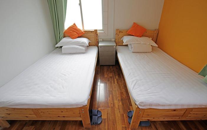 Zhuangse Chengdu Youth Hostel 外观 照片