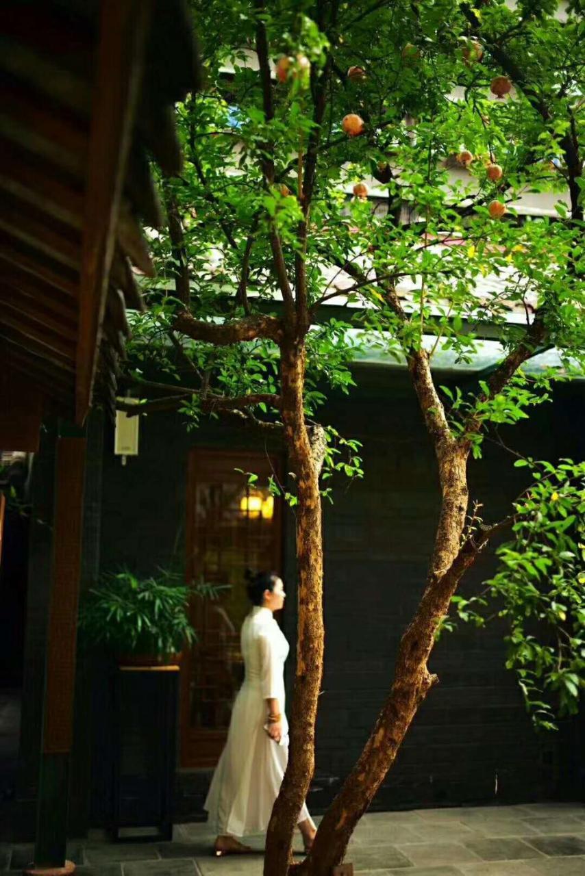 Zhuangse Chengdu Youth Hostel 外观 照片